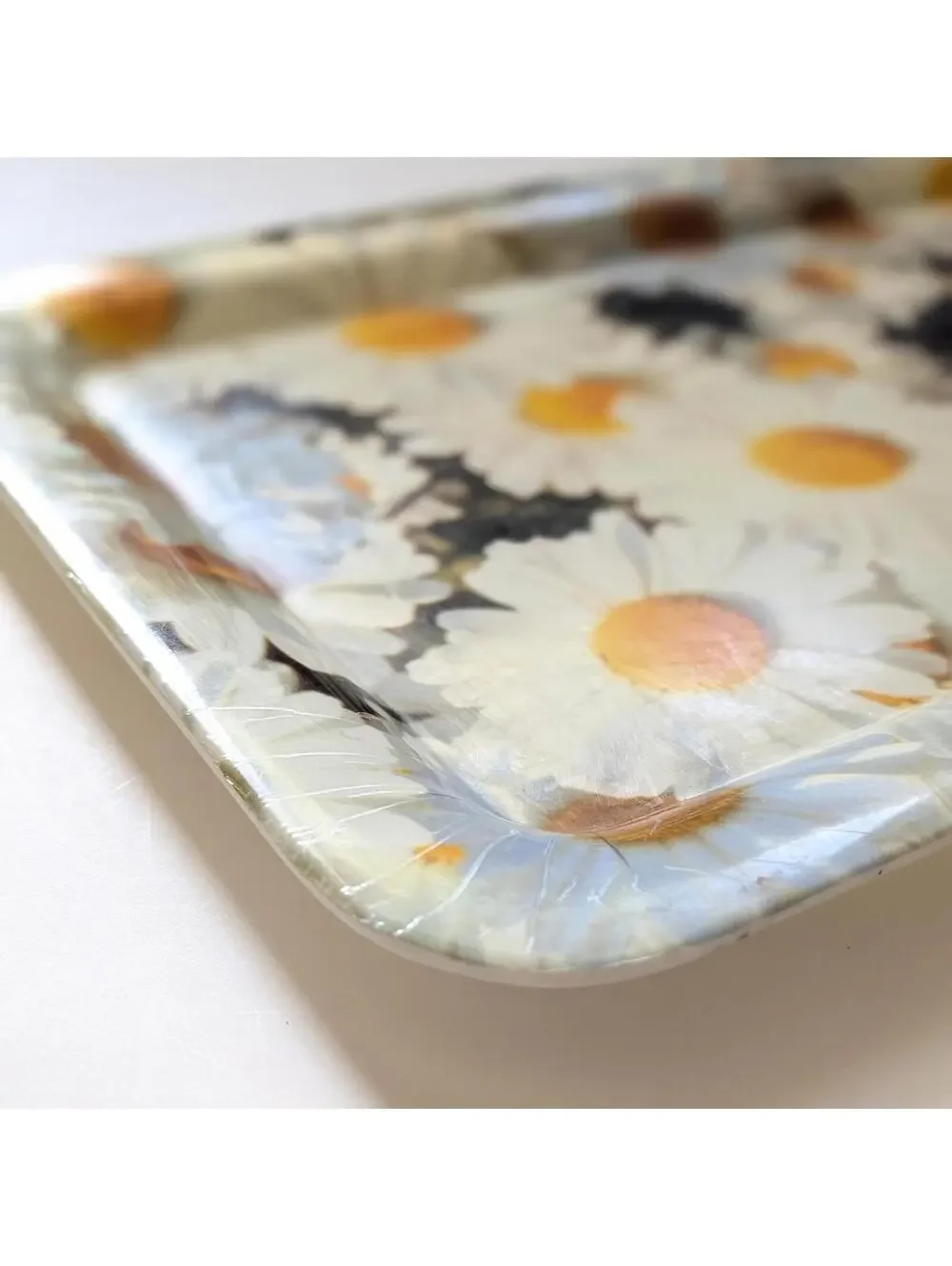 1970s Vintage Flower Power Serving Tray with Daisies